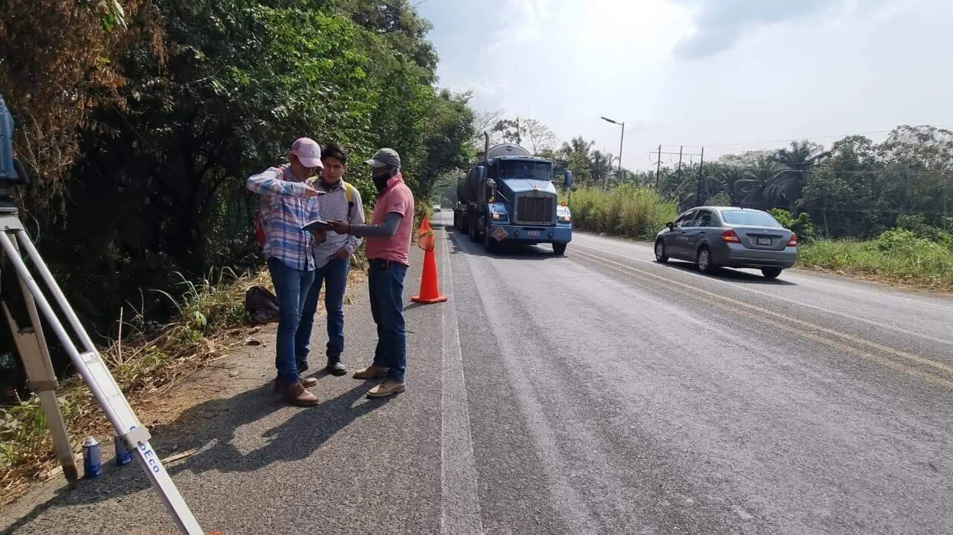 ingenieros trabajando